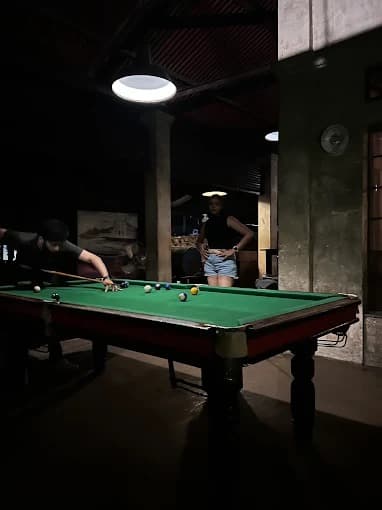 Play a Game Between Sets