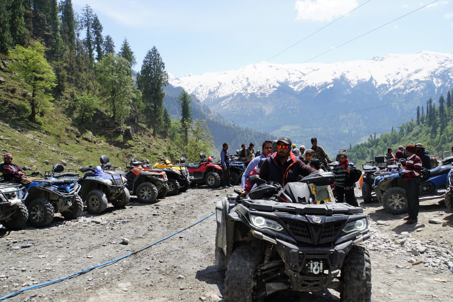 Day Trip to Rohtang Pass and Solang Valley  Image