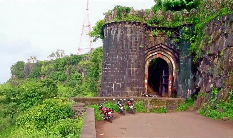 Ajinkyatara Fort, <em>Satara</em>