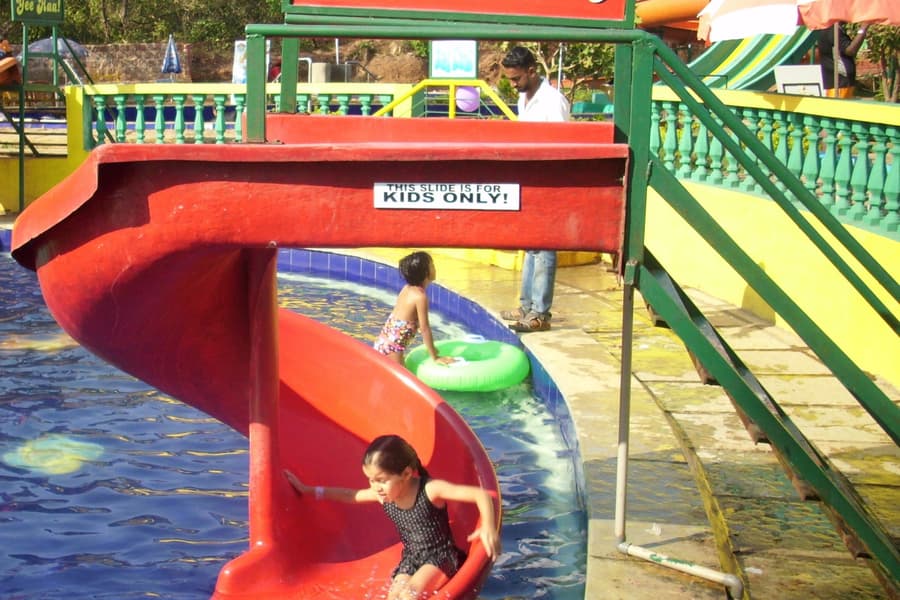 Splashdown Waterpark Tickets Image