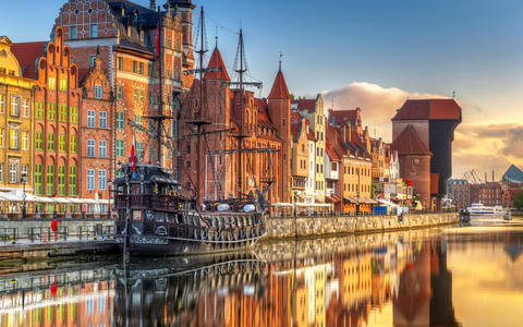 Gdansk Tour Packages | Upto 40% Off Monsoon SALE