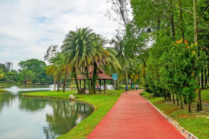 Taman Tasik Permaisuri.jpg