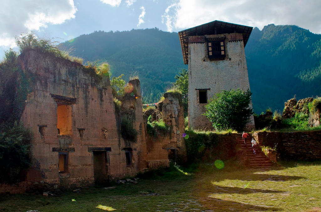 Drukgyel Dzong Overview