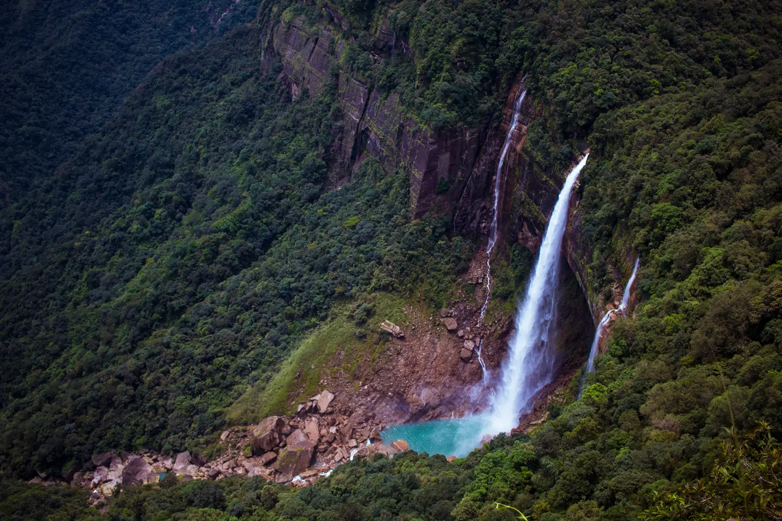 NohKaLikai Falls