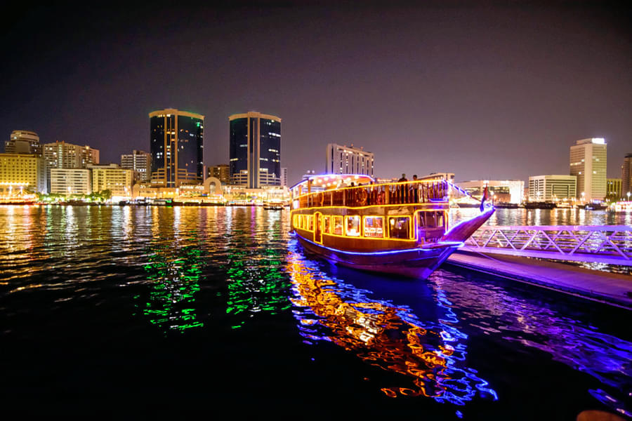 Have a mesmerizing Dhow cruise ride amidst the illuminated city lights