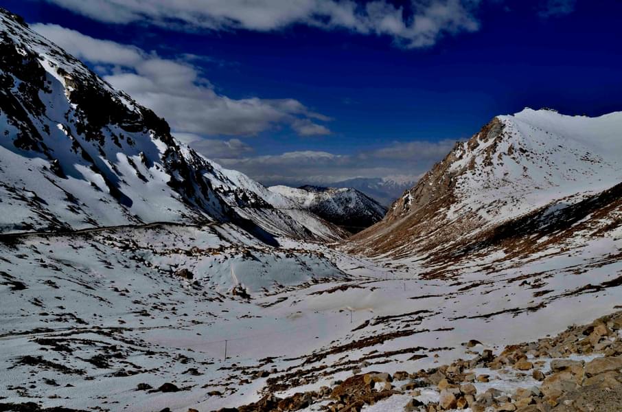 Behold the awe-inspiring beauty of Ladakh which is surrounded by the Himalayas 