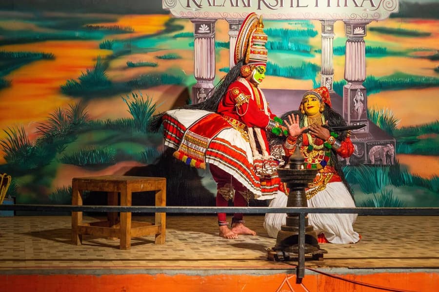 Kathakali Show in Thekkady Image