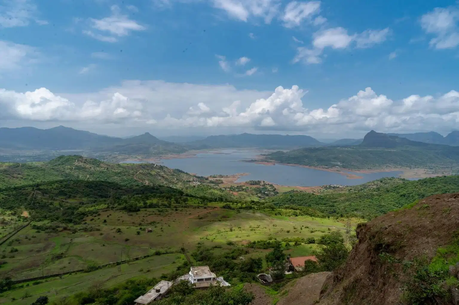 Day Trip to Pawna, Lohagad & Lonavala from Mumbai