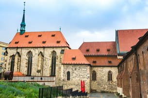 9sj9vgjgxjero57uqmqk1dykl81b gothic%20building%20at%20the%20st.%20agnes%20monastery