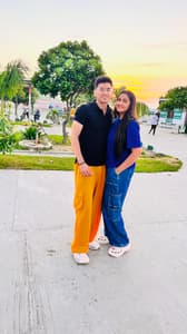 review-img