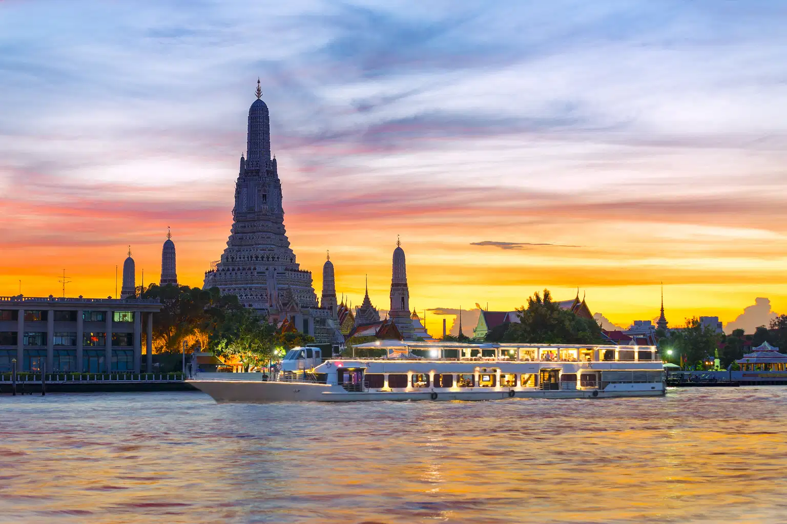 Supanniga Cruise | Chao Phraya River Cruise