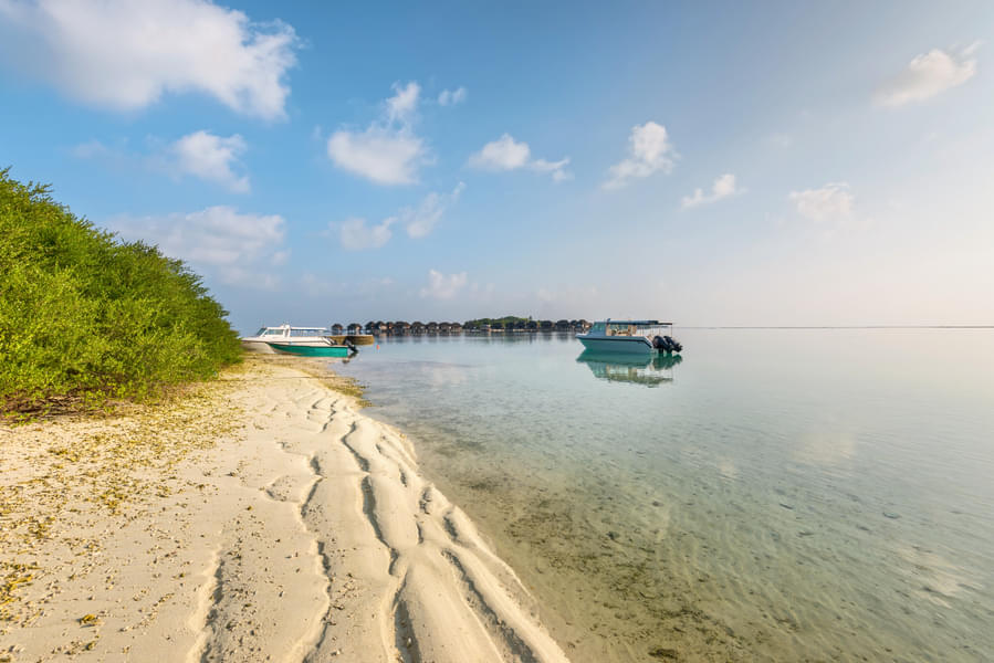 Huraa Island Tour in Maldives Image