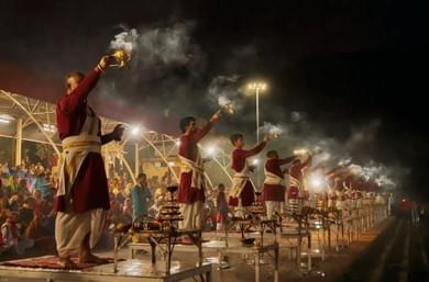 Attend the Evening Ganga Aarti