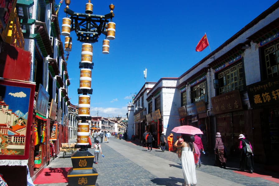 15 Days Tour In Lhasa To Kailash And Lake Manasarowar Image