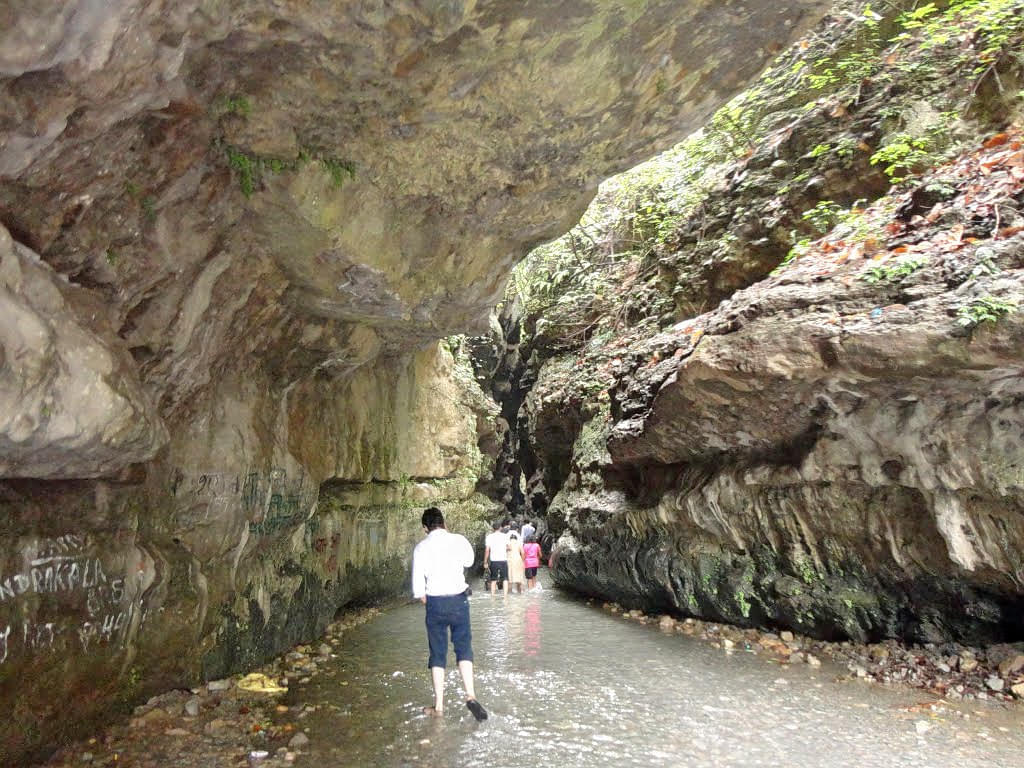 Guchhupani, Rober's Cave Overview