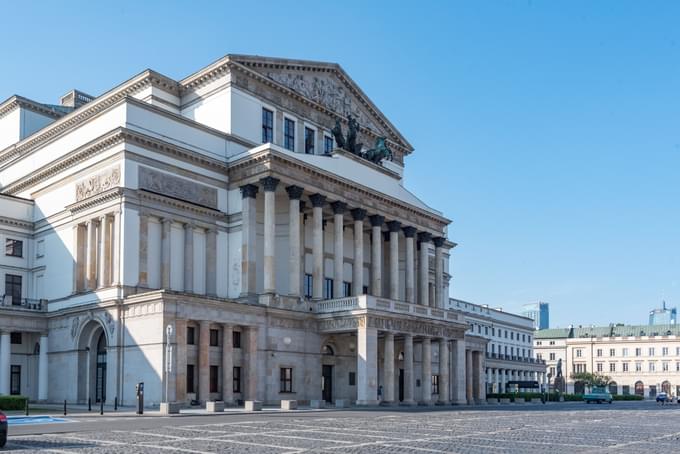 Warszawa,_ul._Senatorska_21,_25_20170516_001.jpg