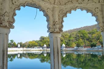 Experience Udaipur Sightseeing in 3d2n Exclusive Package