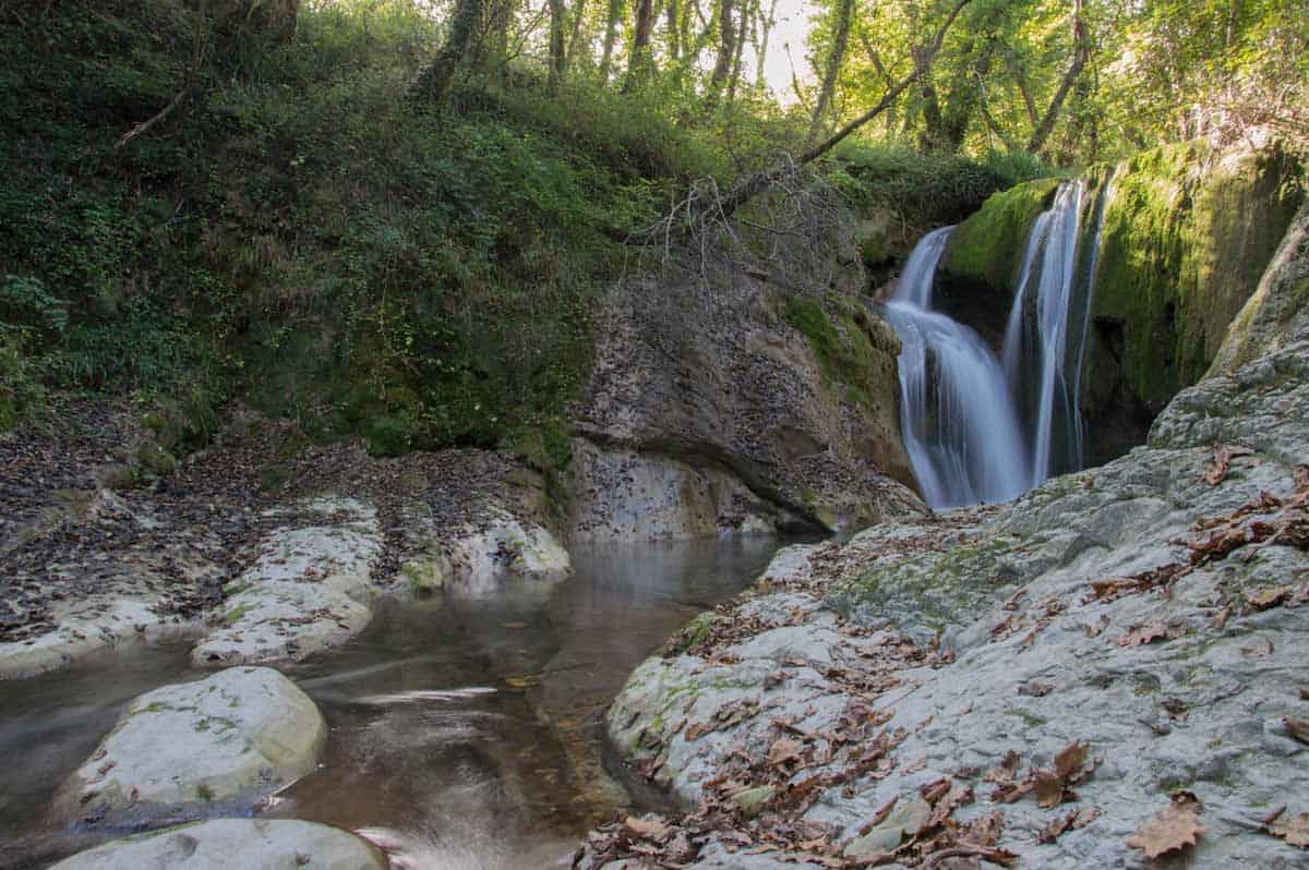 Via delle Cascatelle