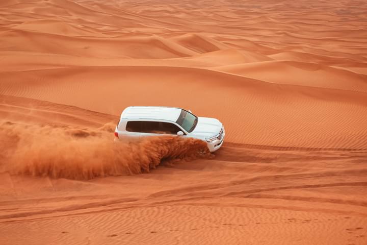 Fun of Thrilling Dunes with Dubai Desert Safari
