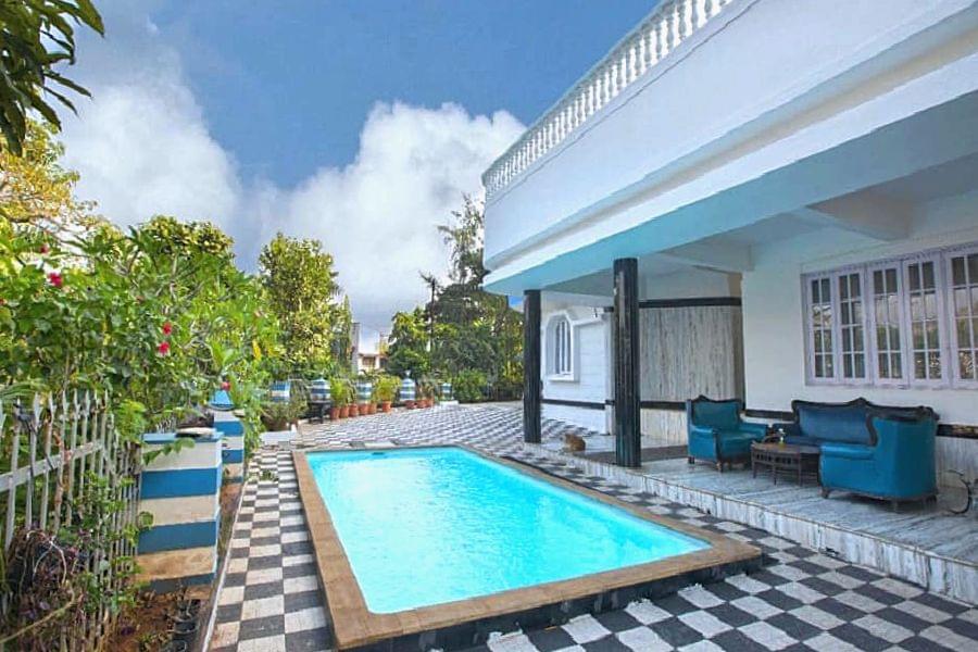 Luxurious Mansion With Swimming Pool In Lonavala Image