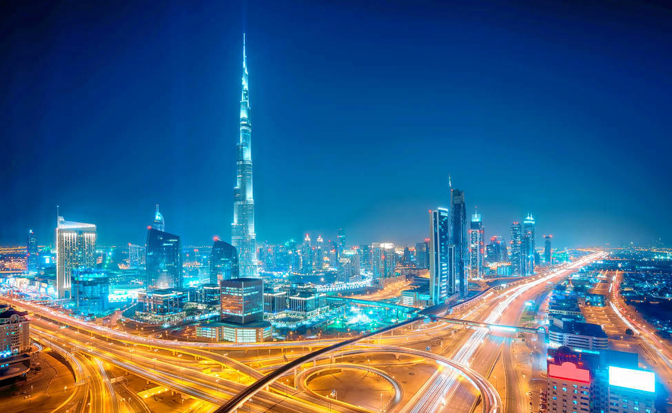 Witness Dubai's skyline glowing at night!