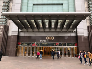 A56j1fudxec4op1ggripdvdgbyh4 taipei%20101%20observatory%20deck%202