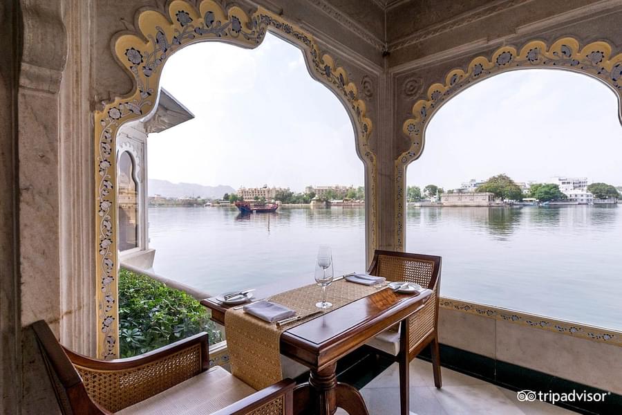 Taj Lake Palace Image