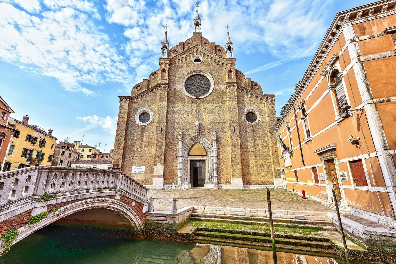 Santa Maria Gloriosa Dei Frari