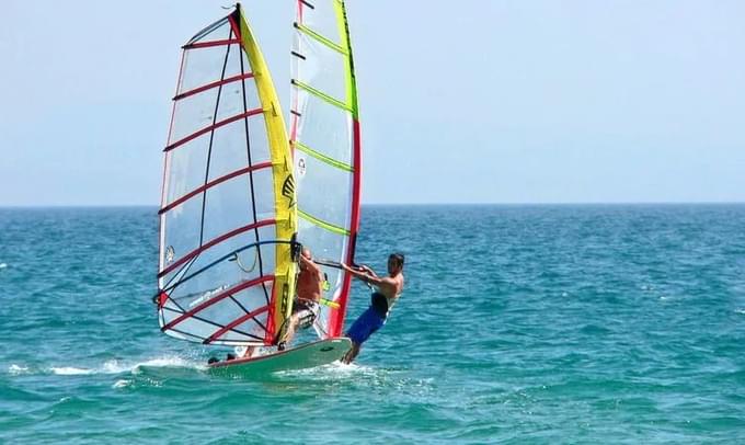 windsurfing