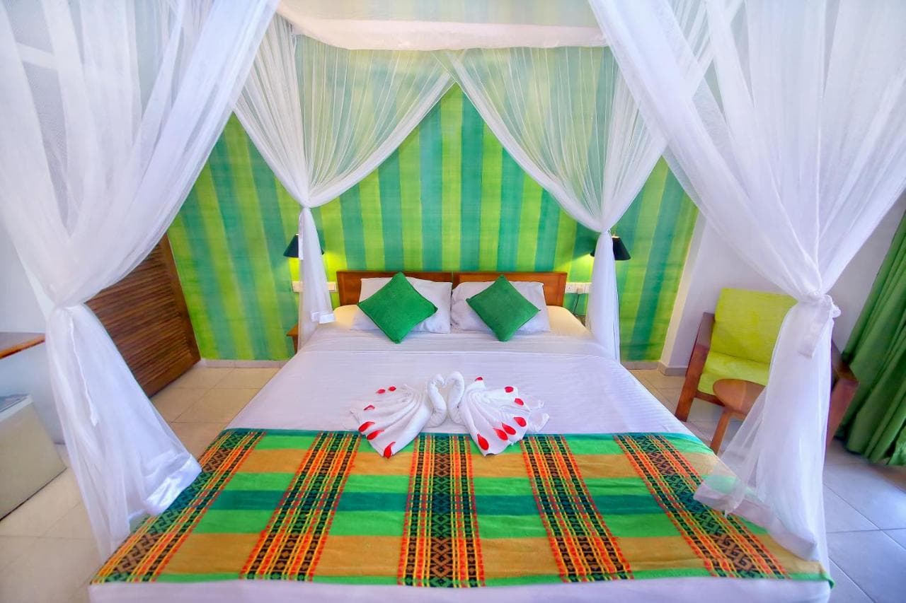 Rockside Beach Resort, Bentota