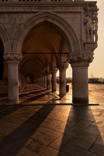 Medieval Guided Walking Tour in Venice