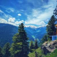 kashmir-tour-package-with-yousmarg