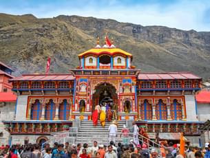 haridwar to kedarnath badrinath tour package Aha6jrj92zyxdznmwcoucndipea1 1591260266 shutterstock 1104054404