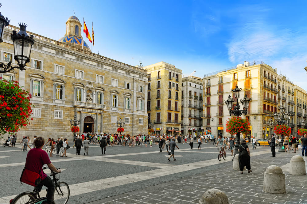 Placa de Sant Jaume Barcelona Overview