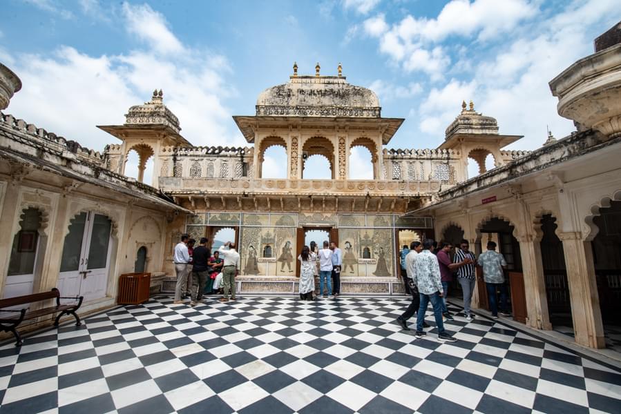 Heritage & Cultural Guided Walking Tour, Udaipur Image