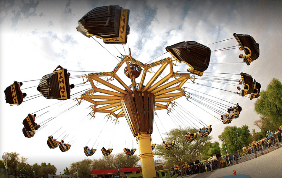 Among the many attractions of Hili Fun City, the ice rink and the rides are most popular among adrenaline junkies. 