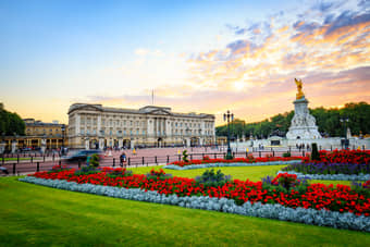 Visit the Buckingham Palace