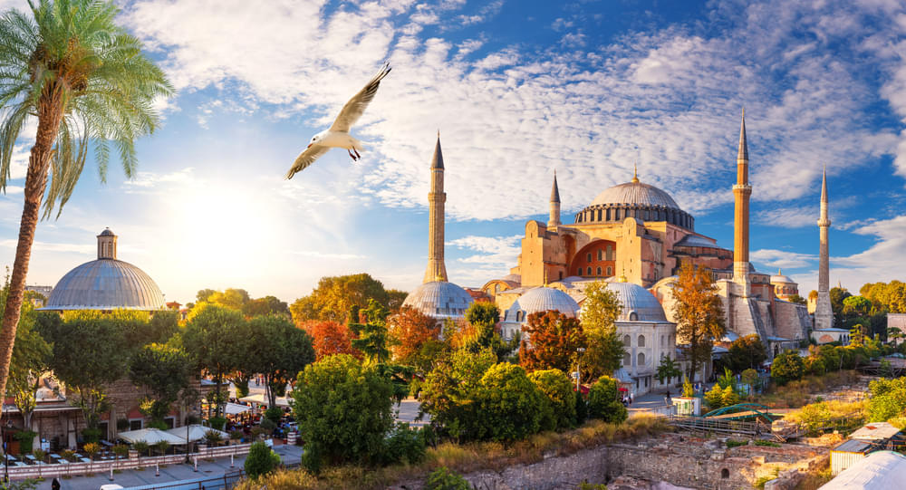 Visit the historical site of Hagia Sophia 