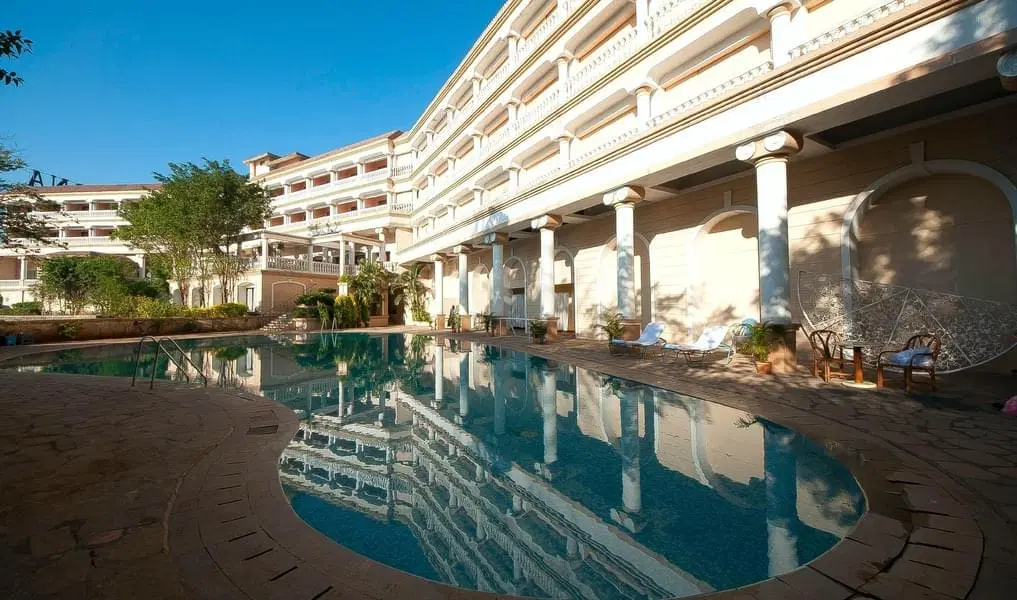 Best Selling Resorts in Maharashtra: Upto 40% Off