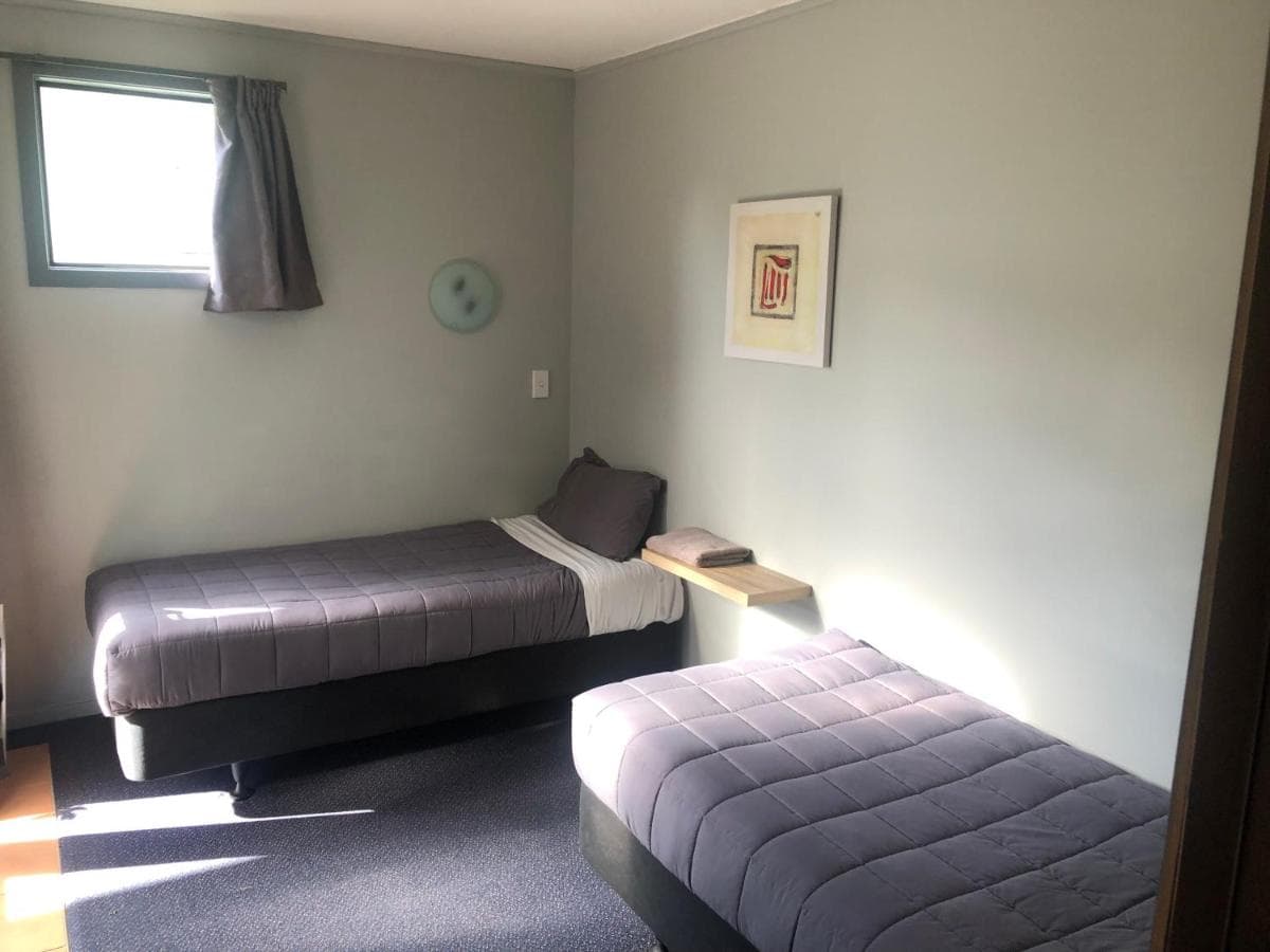 Ivory Towers Backpackers Lodge, New Zealand