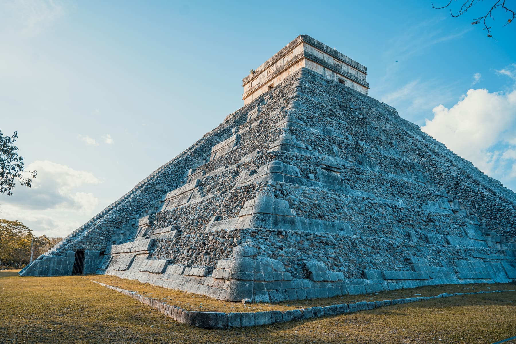 Chichen Itza Night Show Book Grab Exciting Deals & Discounts