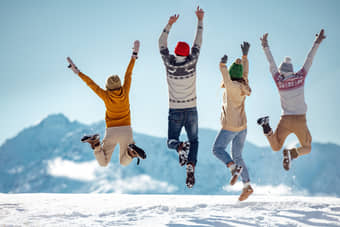  A group of tourists having fun at Solang Valley