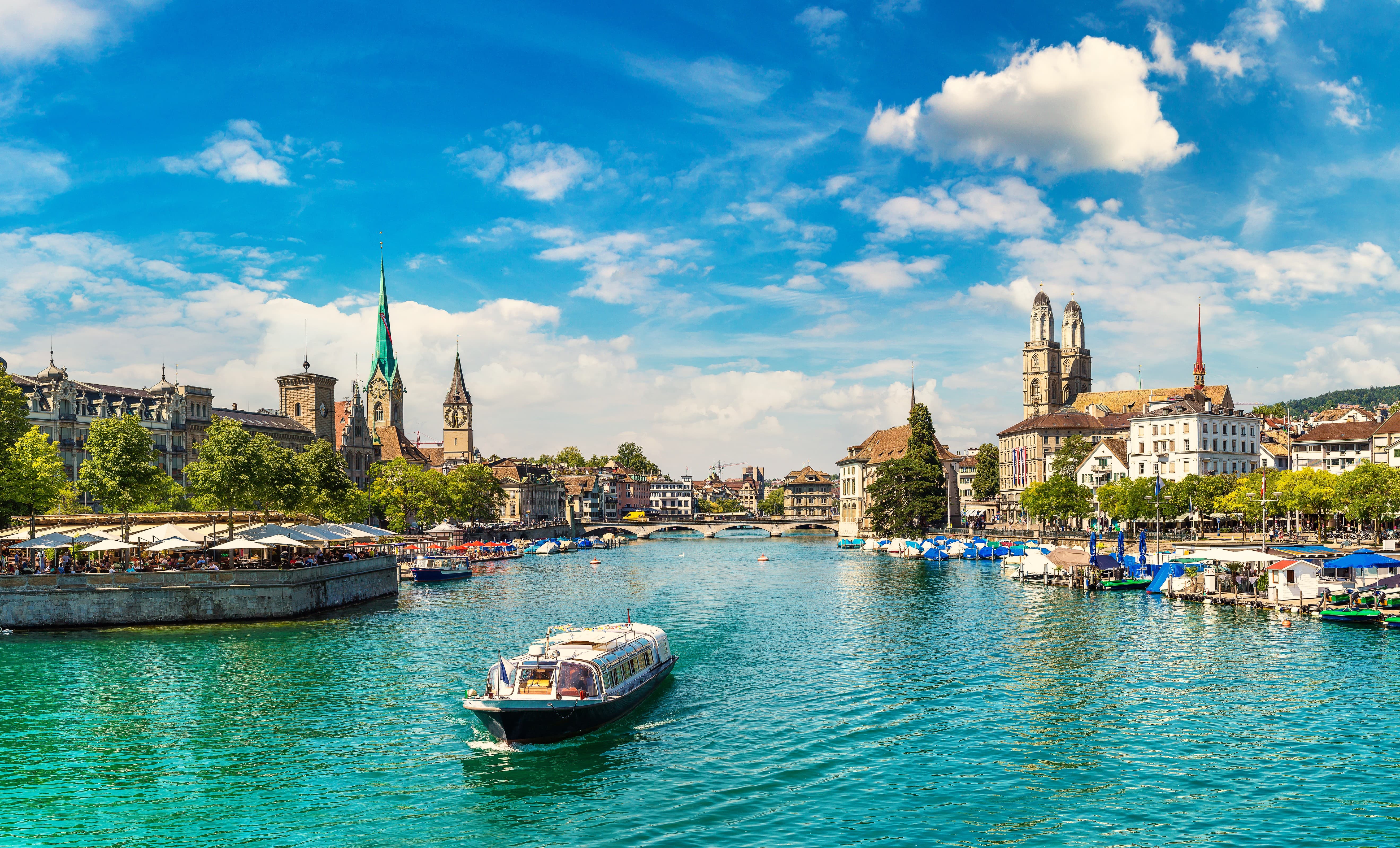 Cruise on Lake Zurich