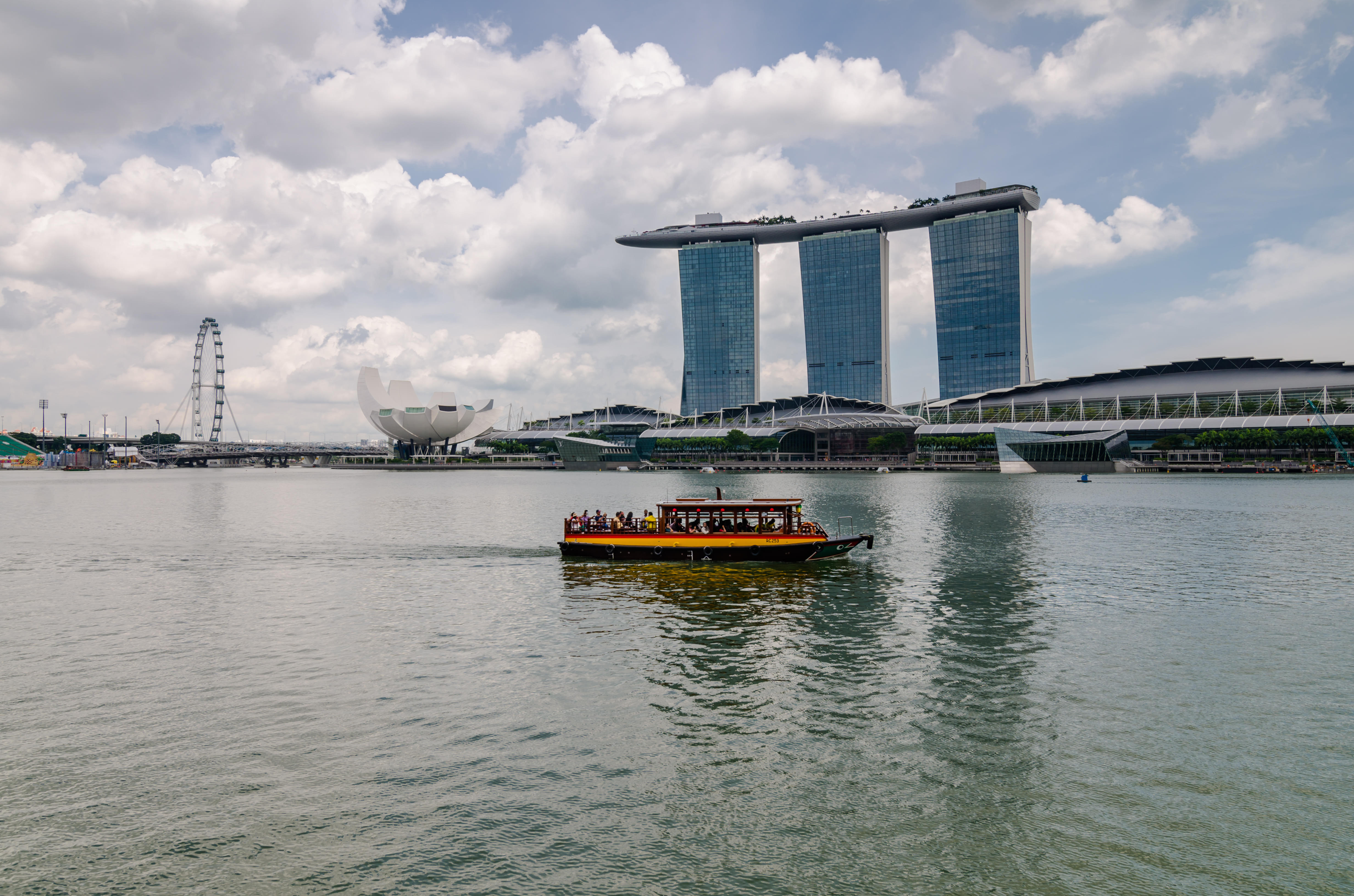 Cruise on Singapore River