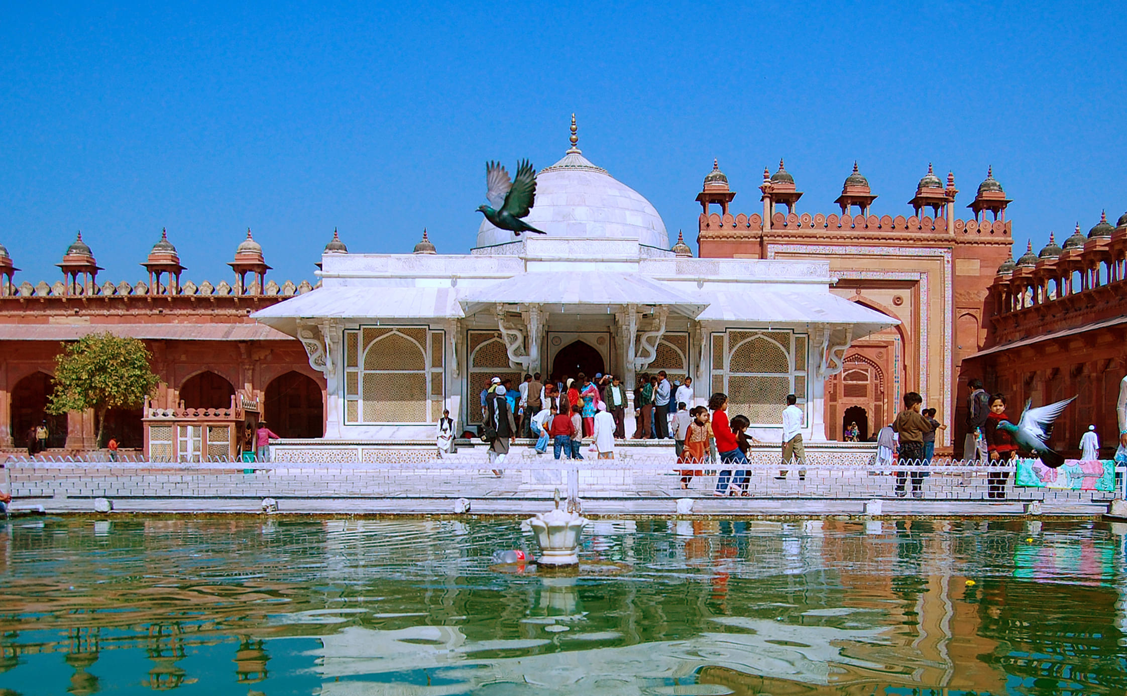 Holy Tomb of Hazrat Salim Chishti Overview