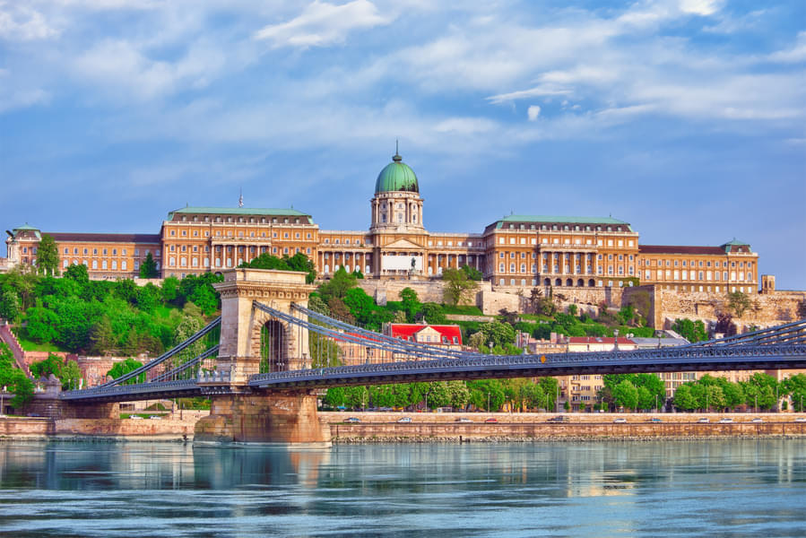Admire Buda Castle from the cruise