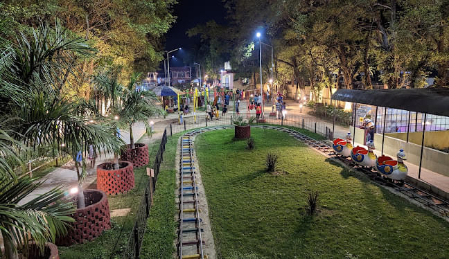 Gandhibagh Park Overview