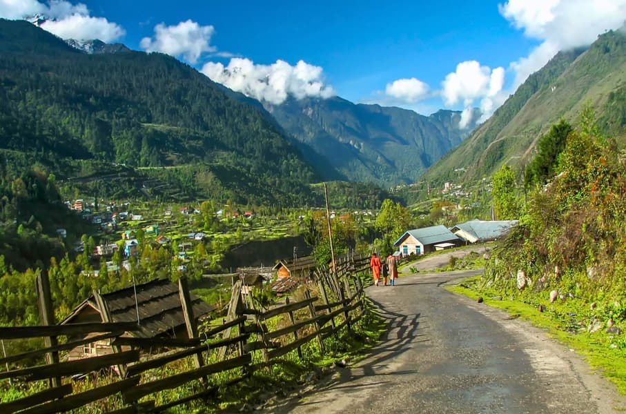 Sikkim Group Tour | FREE Visit to Gurudongmar Lake Image