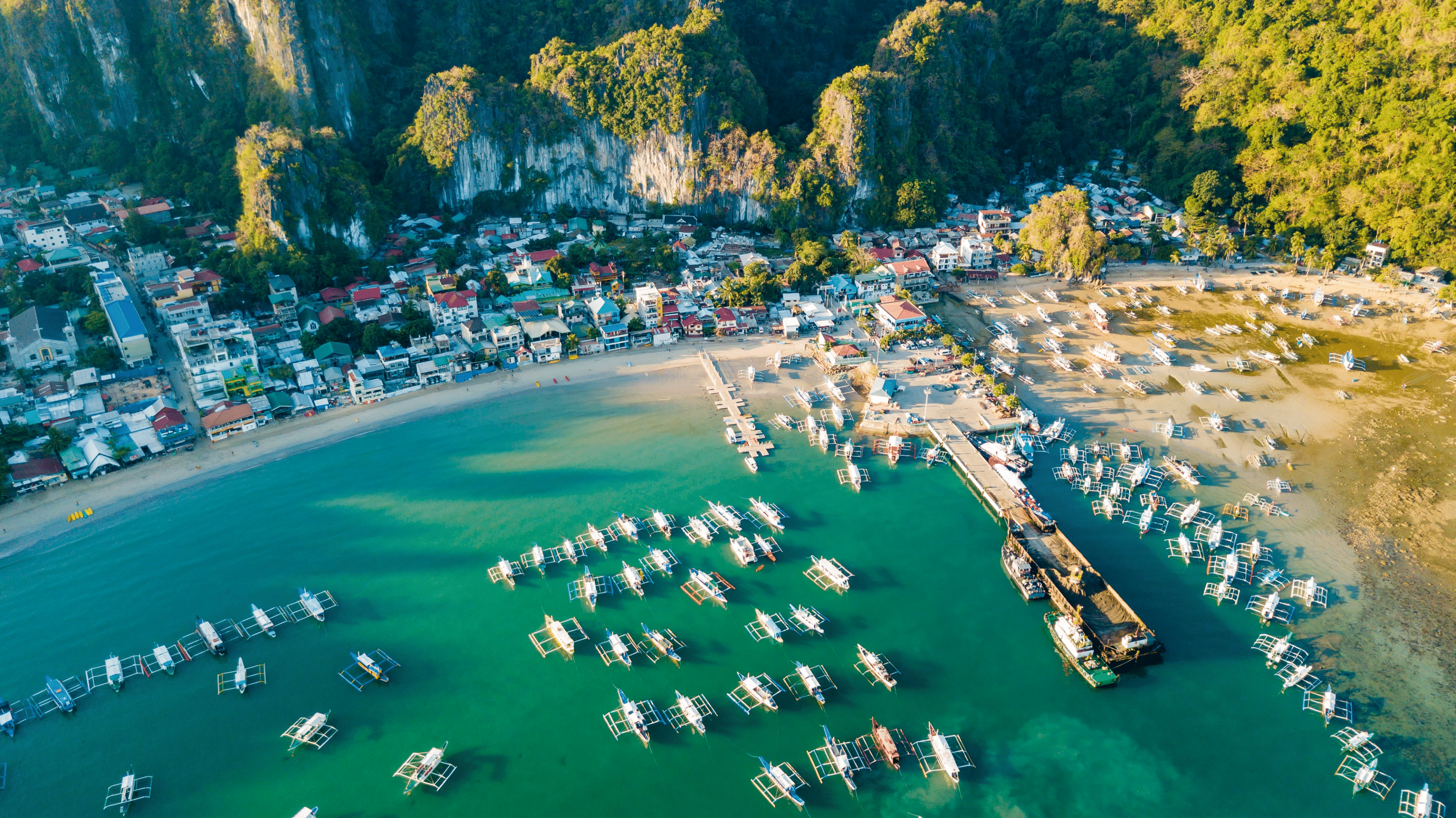 Bacuit Bay Overview