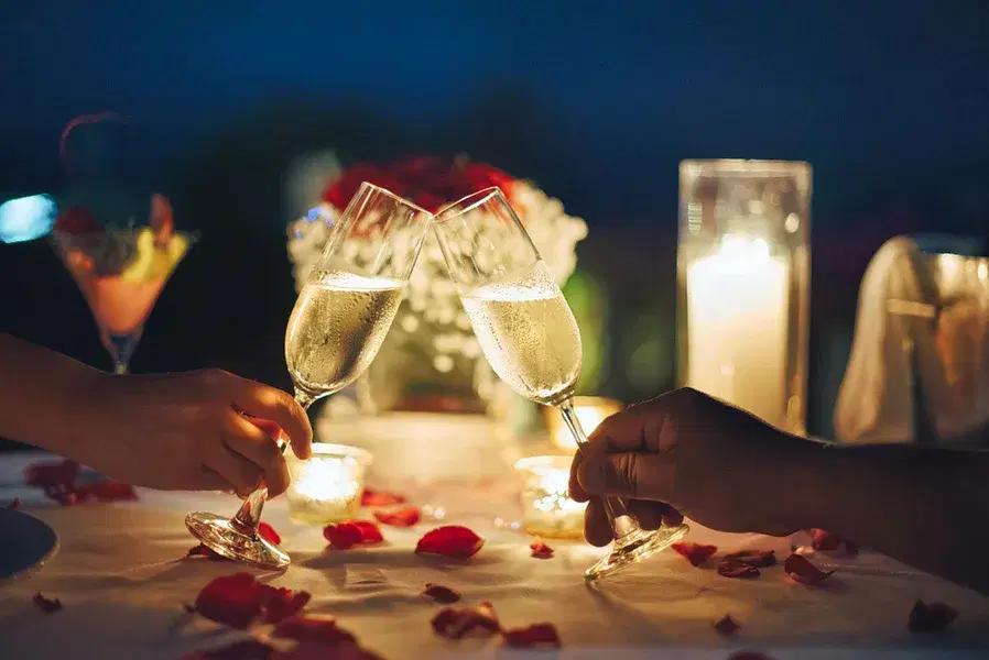 Romantic Cabana Candlelight Dining Experience in Jaipur